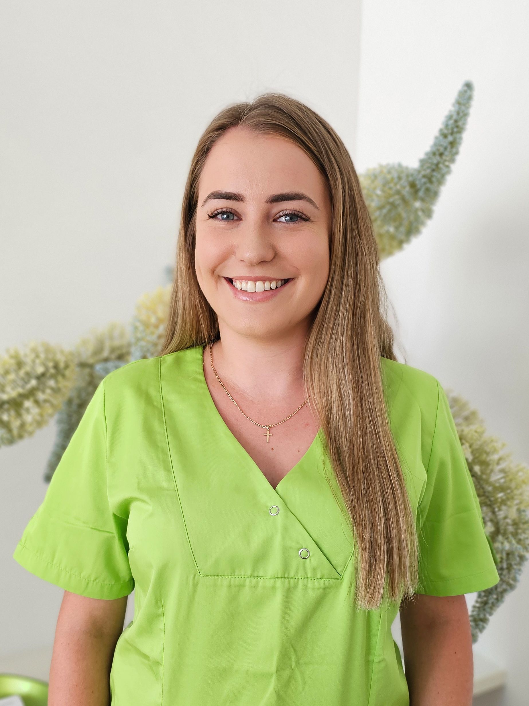 Kristina Zuschnitt.jpg